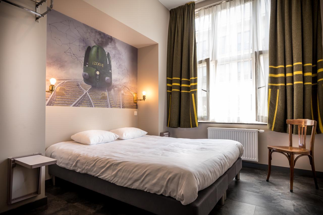 Train Cabin Hostel Schaerbeek Zewnętrze zdjęcie