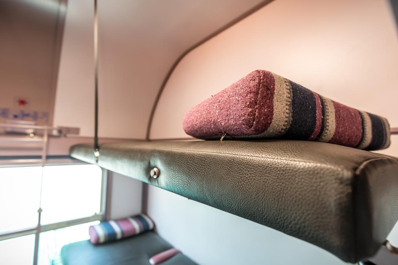 Train Cabin Hostel Schaerbeek Zewnętrze zdjęcie