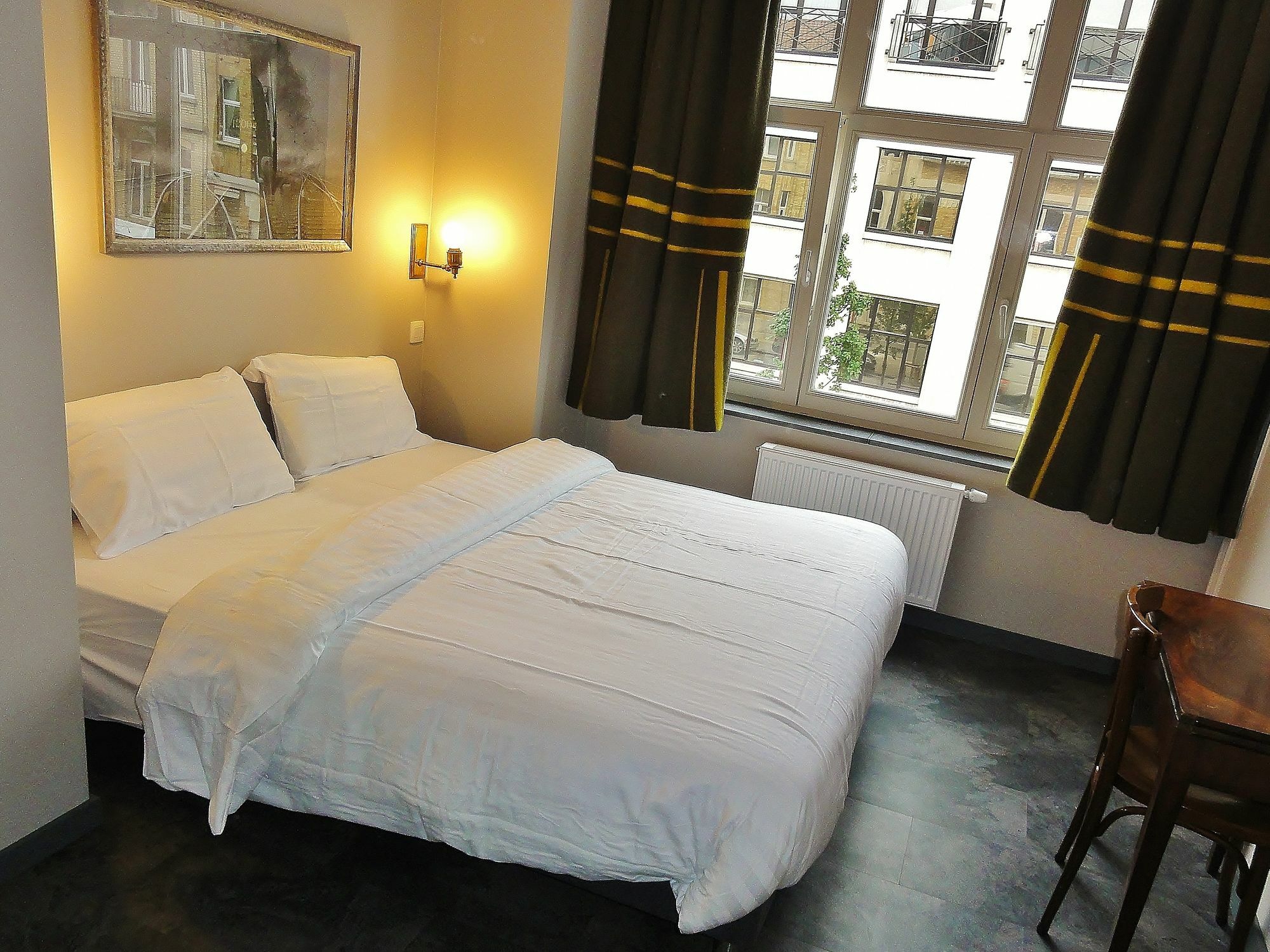 Train Cabin Hostel Schaerbeek Zewnętrze zdjęcie